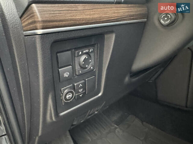 Черный Тойота Ленд Крузер Прадо, объемом двигателя 3.96 л и пробегом 62 тыс. км за 46000 $, фото 18 на Automoto.ua