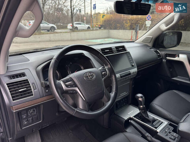 Черный Тойота Ленд Крузер Прадо, объемом двигателя 3.96 л и пробегом 62 тыс. км за 46000 $, фото 16 на Automoto.ua