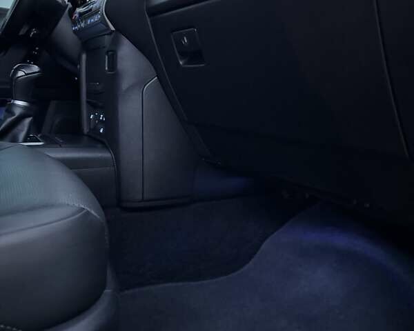 Черный Тойота Ленд Крузер Прадо, объемом двигателя 2.8 л и пробегом 75 тыс. км за 47500 $, фото 88 на Automoto.ua