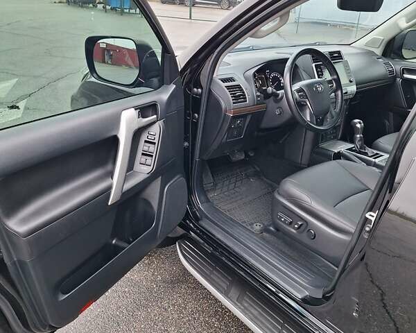 Чорний Тойота Ленд Крузер Прадо, об'ємом двигуна 3.96 л та пробігом 135 тис. км за 44900 $, фото 37 на Automoto.ua