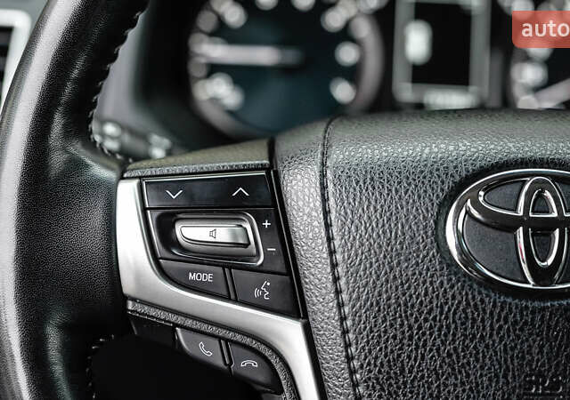 Черный Тойота Ленд Крузер Прадо, объемом двигателя 3.96 л и пробегом 31 тыс. км за 43948 $, фото 19 на Automoto.ua