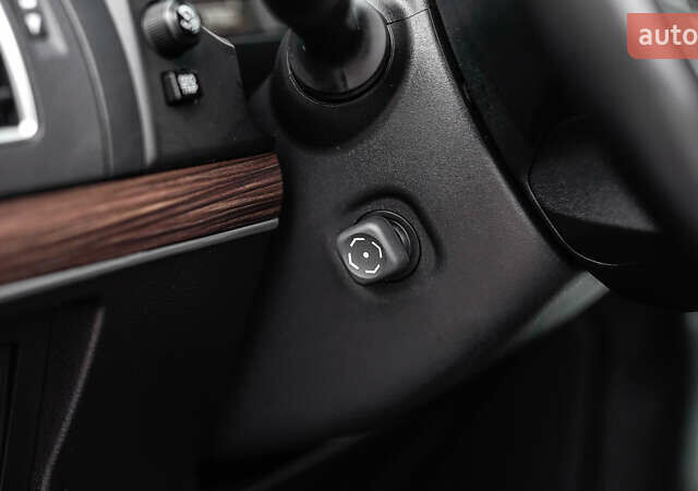 Черный Тойота Ленд Крузер Прадо, объемом двигателя 3.96 л и пробегом 31 тыс. км за 43948 $, фото 17 на Automoto.ua