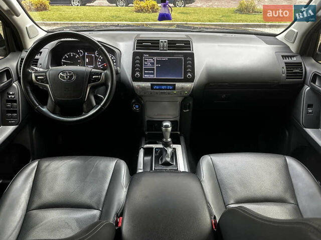 Черный Тойота Ленд Крузер Прадо, объемом двигателя 2.76 л и пробегом 133 тыс. км за 43000 $, фото 9 на Automoto.ua