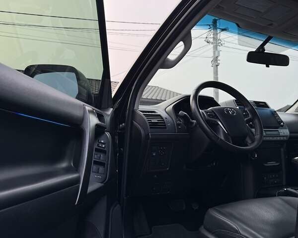 Черный Тойота Ленд Крузер Прадо, объемом двигателя 2.8 л и пробегом 75 тыс. км за 47500 $, фото 32 на Automoto.ua