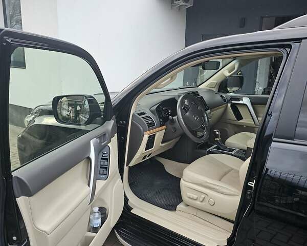 Чорний Тойота Ленд Крузер Прадо, об'ємом двигуна 2.76 л та пробігом 153 тис. км за 48000 $, фото 19 на Automoto.ua