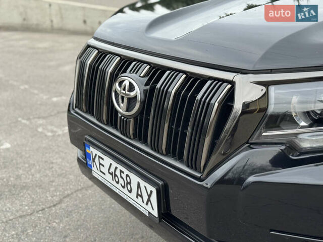 Черный Тойота Ленд Крузер Прадо, объемом двигателя 3.96 л и пробегом 62 тыс. км за 46000 $, фото 8 на Automoto.ua