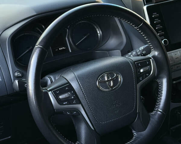 Черный Тойота Ленд Крузер Прадо, объемом двигателя 2.76 л и пробегом 83 тыс. км за 48800 $, фото 14 на Automoto.ua