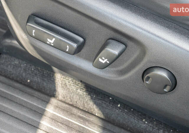 Черный Тойота Ленд Крузер Прадо, объемом двигателя 3.96 л и пробегом 153 тыс. км за 45086 $, фото 21 на Automoto.ua