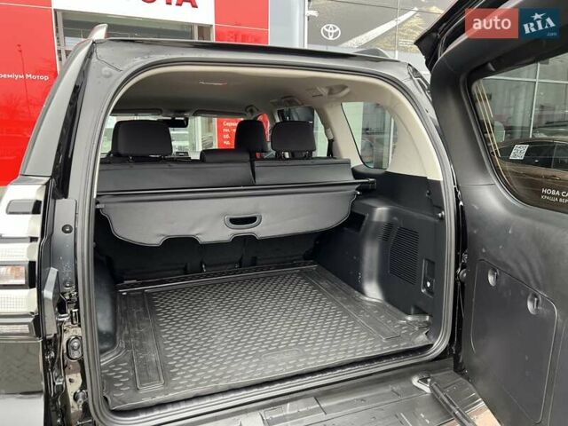 Черный Тойота Ленд Крузер Прадо, объемом двигателя 3.96 л и пробегом 42 тыс. км за 43977 $, фото 12 на Automoto.ua