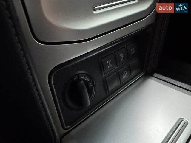 Черный Тойота Ленд Крузер Прадо, объемом двигателя 3.96 л и пробегом 62 тыс. км за 46000 $, фото 21 на Automoto.ua