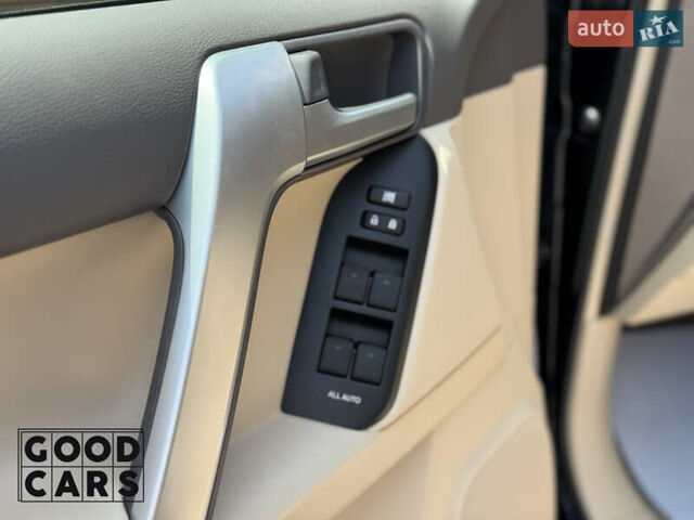 Черный Тойота Ленд Крузер Прадо, объемом двигателя 3.96 л и пробегом 3 тыс. км за 65000 $, фото 17 на Automoto.ua