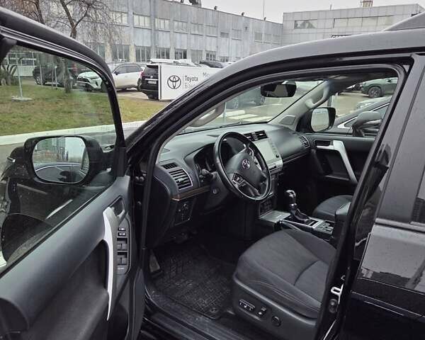 Чорний Тойота Ленд Крузер Прадо, об'ємом двигуна 3.96 л та пробігом 130 тис. км за 39999 $, фото 7 на Automoto.ua