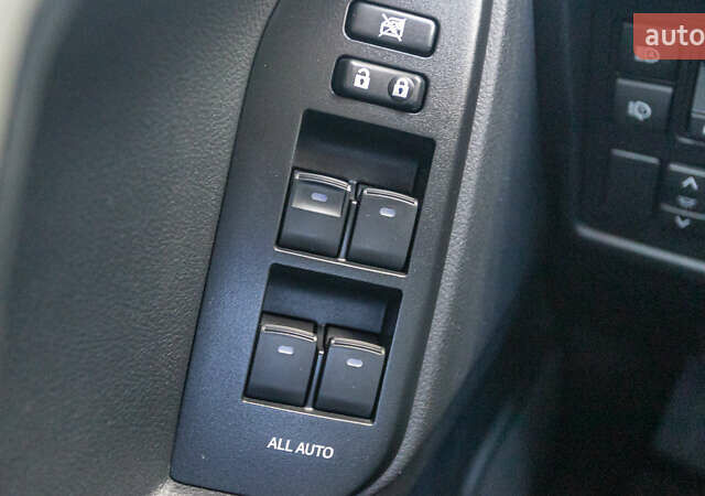 Черный Тойота Ленд Крузер Прадо, объемом двигателя 3.96 л и пробегом 153 тыс. км за 45086 $, фото 22 на Automoto.ua