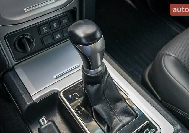 Черный Тойота Ленд Крузер Прадо, объемом двигателя 3.96 л и пробегом 153 тыс. км за 45086 $, фото 31 на Automoto.ua