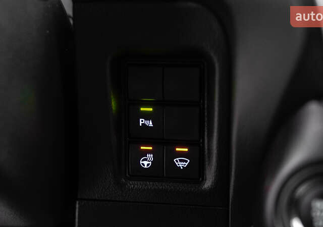 Черный Тойота Ленд Крузер Прадо, объемом двигателя 3.96 л и пробегом 31 тыс. км за 43948 $, фото 18 на Automoto.ua