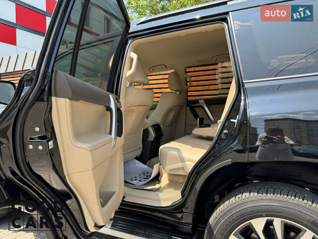 Черный Тойота Ленд Крузер Прадо, объемом двигателя 3.96 л и пробегом 3 тыс. км за 65000 $, фото 22 на Automoto.ua