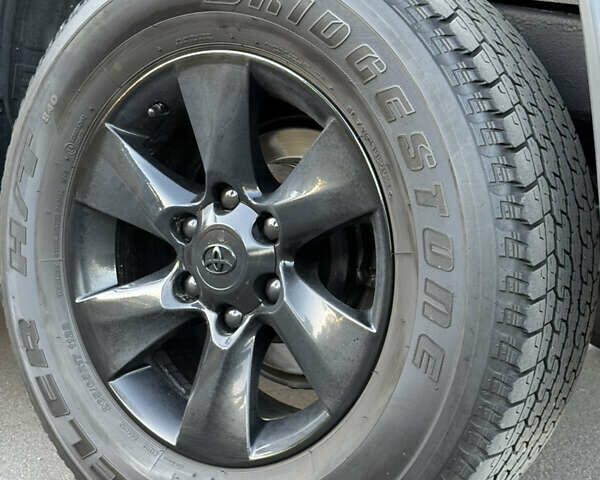 Черный Тойота Ленд Крузер Прадо, объемом двигателя 2.76 л и пробегом 83 тыс. км за 48800 $, фото 13 на Automoto.ua