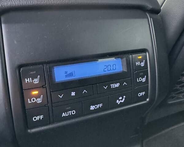 Черный Тойота Ленд Крузер Прадо, объемом двигателя 2.8 л и пробегом 75 тыс. км за 47500 $, фото 46 на Automoto.ua