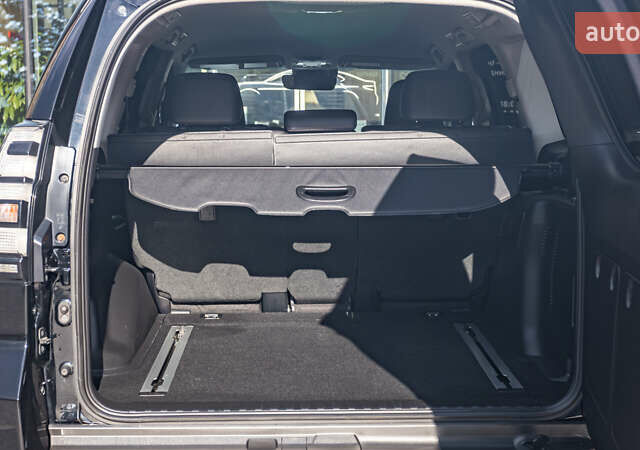 Черный Тойота Ленд Крузер Прадо, объемом двигателя 3.96 л и пробегом 153 тыс. км за 45086 $, фото 9 на Automoto.ua