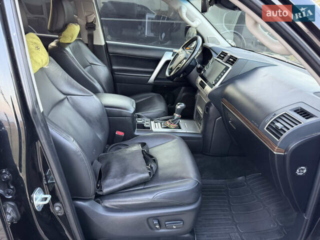 Чорний Тойота Ленд Крузер Прадо, об'ємом двигуна 2.76 л та пробігом 140 тис. км за 46000 $, фото 14 на Automoto.ua