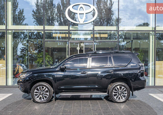 Черный Тойота Ленд Крузер Прадо, объемом двигателя 3.96 л и пробегом 153 тыс. км за 45086 $, фото 2 на Automoto.ua