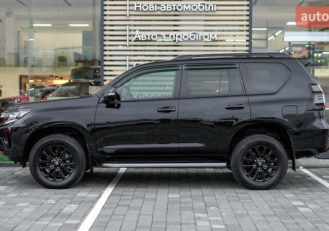 Черный Тойота Ленд Крузер Прадо, объемом двигателя 3.96 л и пробегом 31 тыс. км за 43948 $, фото 2 на Automoto.ua