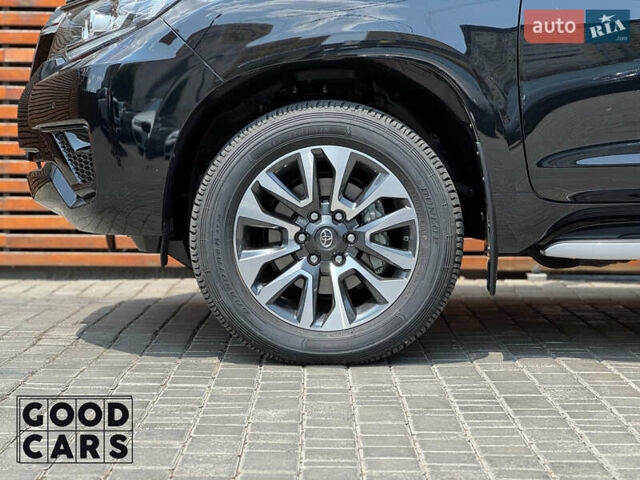 Черный Тойота Ленд Крузер Прадо, объемом двигателя 3.96 л и пробегом 3 тыс. км за 65000 $, фото 14 на Automoto.ua