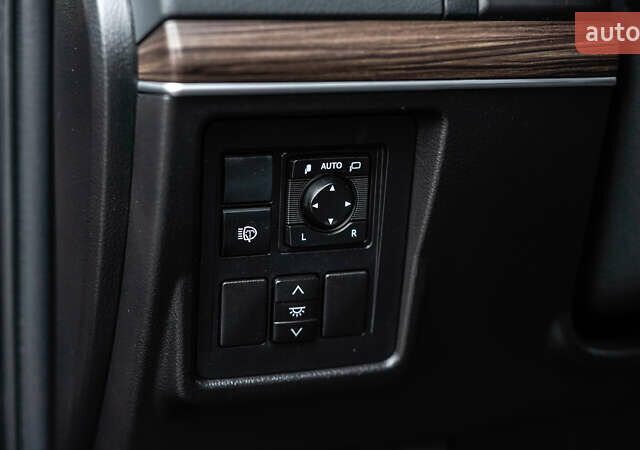 Черный Тойота Ленд Крузер Прадо, объемом двигателя 3.96 л и пробегом 31 тыс. км за 43948 $, фото 16 на Automoto.ua