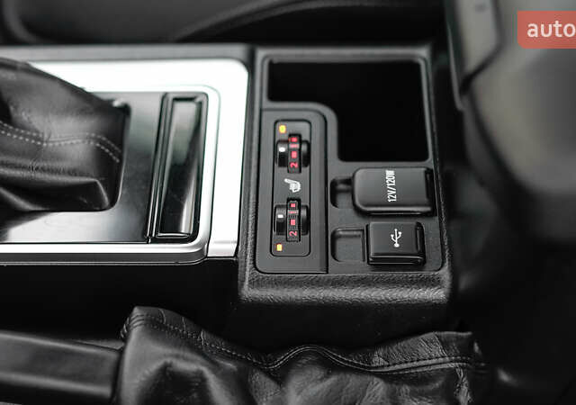 Черный Тойота Ленд Крузер Прадо, объемом двигателя 3.96 л и пробегом 31 тыс. км за 43948 $, фото 30 на Automoto.ua