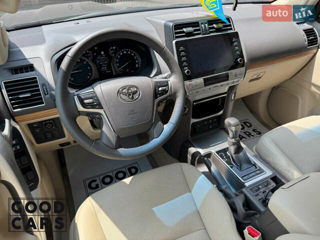 Черный Тойота Ленд Крузер Прадо, объемом двигателя 3.96 л и пробегом 3 тыс. км за 65000 $, фото 29 на Automoto.ua