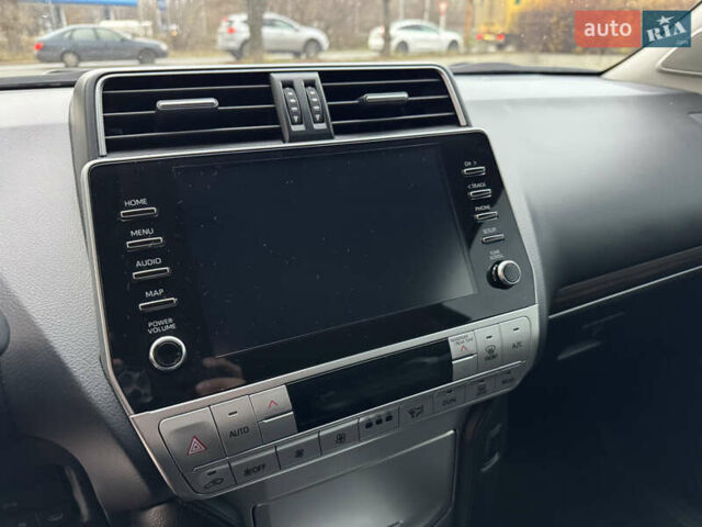 Черный Тойота Ленд Крузер Прадо, объемом двигателя 3.96 л и пробегом 62 тыс. км за 46000 $, фото 20 на Automoto.ua