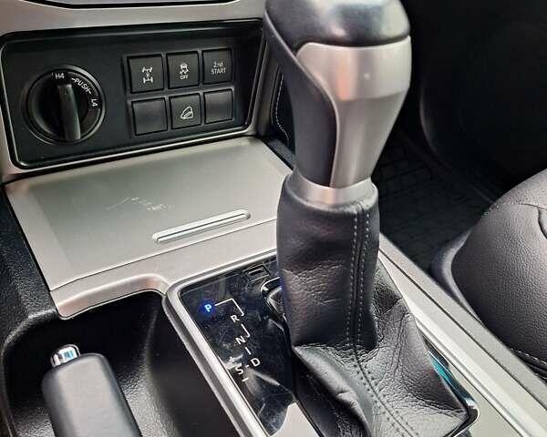 Чорний Тойота Ленд Крузер Прадо, об'ємом двигуна 3.96 л та пробігом 135 тис. км за 44900 $, фото 54 на Automoto.ua