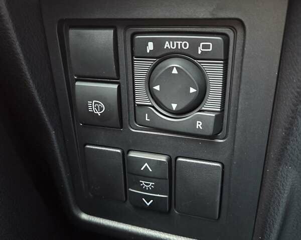 Чорний Тойота Ленд Крузер Прадо, об'ємом двигуна 3.96 л та пробігом 130 тис. км за 39999 $, фото 8 на Automoto.ua