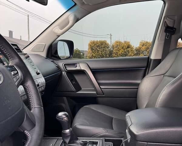 Черный Тойота Ленд Крузер Прадо, объемом двигателя 2.8 л и пробегом 75 тыс. км за 47500 $, фото 42 на Automoto.ua