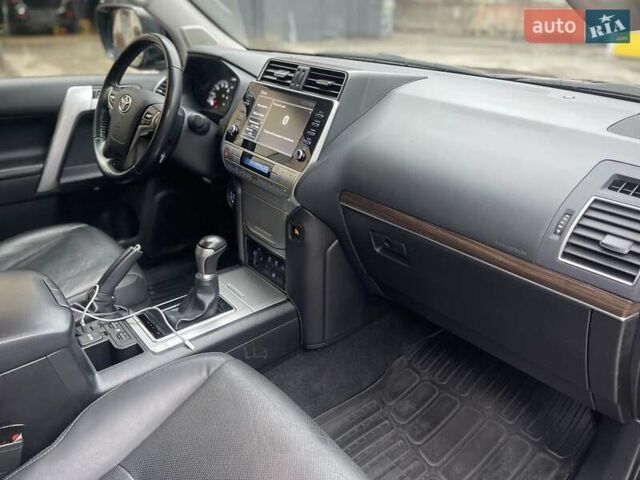Черный Тойота Ленд Крузер Прадо, объемом двигателя 3.96 л и пробегом 39 тыс. км за 48700 $, фото 18 на Automoto.ua