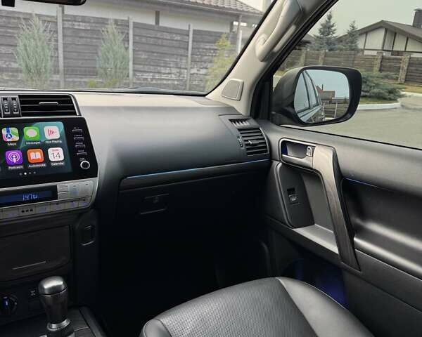 Черный Тойота Ленд Крузер Прадо, объемом двигателя 2.8 л и пробегом 75 тыс. км за 47500 $, фото 48 на Automoto.ua