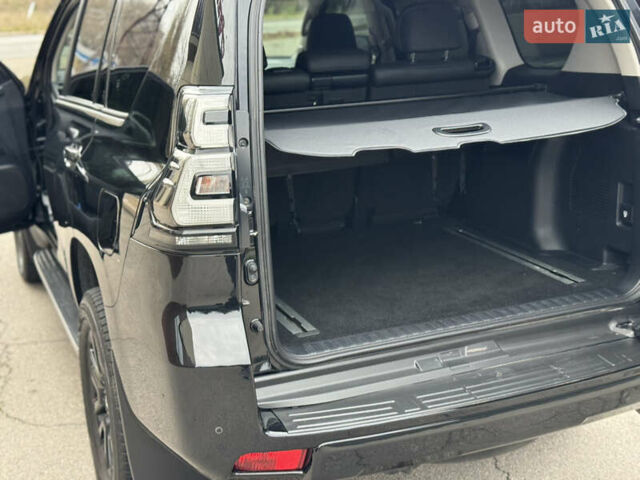 Черный Тойота Ленд Крузер Прадо, объемом двигателя 3.96 л и пробегом 62 тыс. км за 46000 $, фото 11 на Automoto.ua