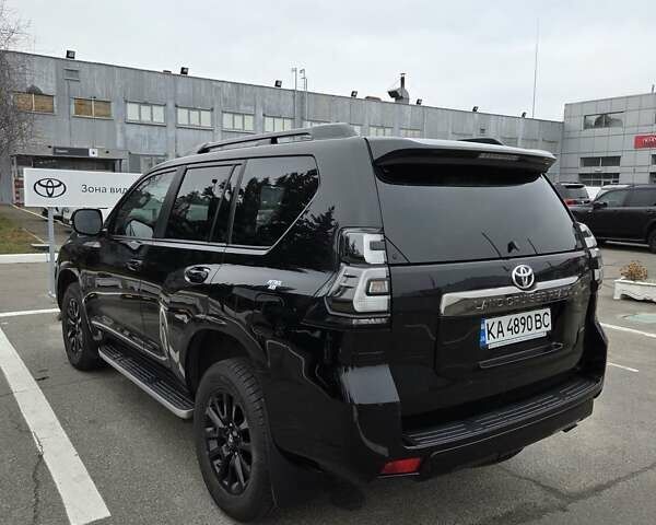 Черный Тойота Ленд Крузер Прадо, объемом двигателя 3.96 л и пробегом 130 тыс. км за 40000 $, фото 5 на Automoto.ua