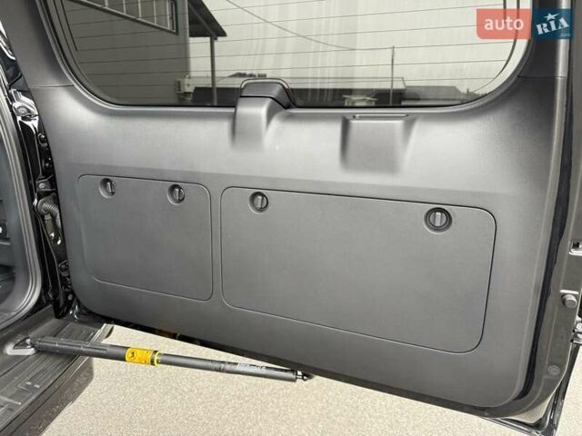 Черный Тойота Ленд Крузер Прадо, объемом двигателя 3.96 л и пробегом 69 тыс. км за 49700 $, фото 32 на Automoto.ua