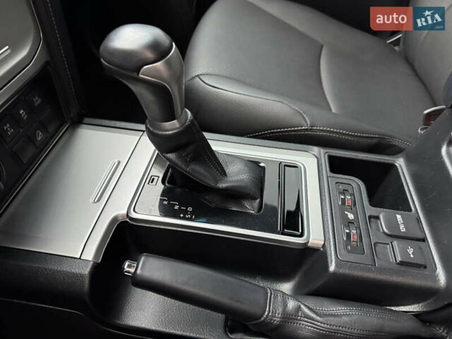 Черный Тойота Ленд Крузер Прадо, объемом двигателя 3.96 л и пробегом 62 тыс. км за 46000 $, фото 19 на Automoto.ua