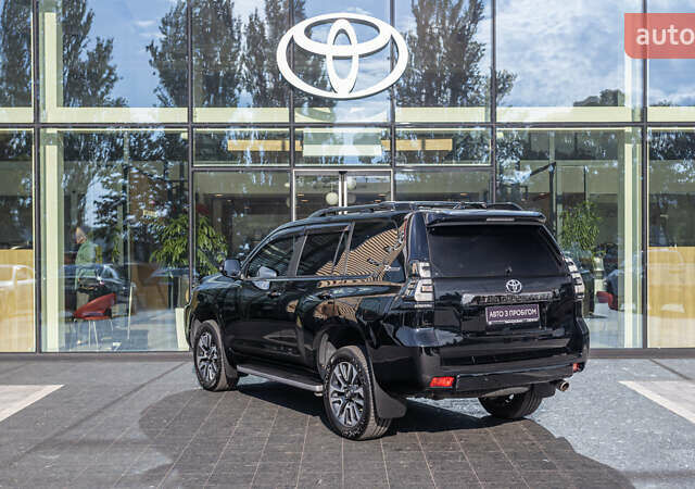 Черный Тойота Ленд Крузер Прадо, объемом двигателя 3.96 л и пробегом 153 тыс. км за 45086 $, фото 1 на Automoto.ua