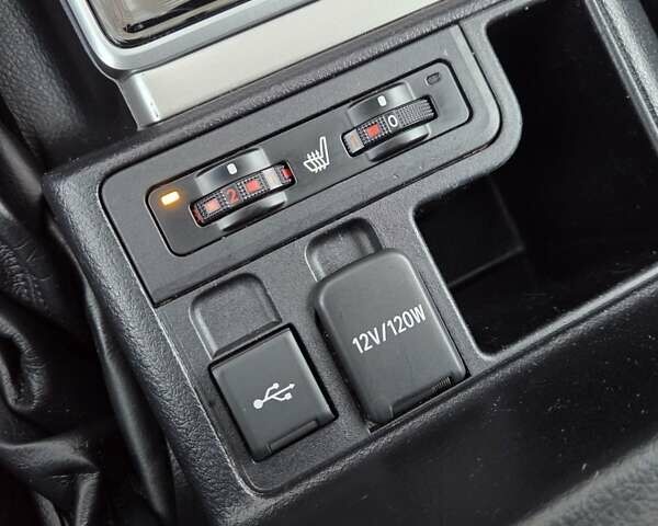 Чорний Тойота Ленд Крузер Прадо, об'ємом двигуна 3.96 л та пробігом 130 тис. км за 39999 $, фото 9 на Automoto.ua