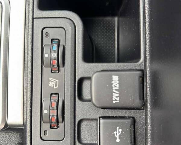 Чорний Тойота Ленд Крузер Прадо, об'ємом двигуна 2.76 л та пробігом 216 тис. км за 42500 $, фото 26 на Automoto.ua