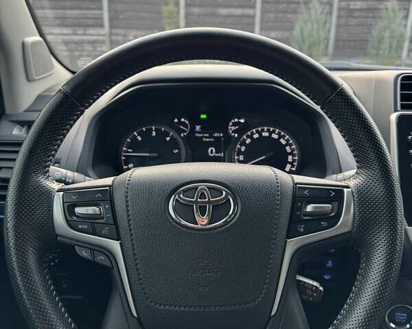 Черный Тойота Ленд Крузер Прадо, объемом двигателя 2.8 л и пробегом 75 тыс. км за 47500 $, фото 61 на Automoto.ua