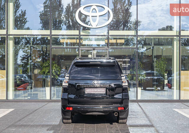 Черный Тойота Ленд Крузер Прадо, объемом двигателя 3.96 л и пробегом 153 тыс. км за 45086 $, фото 3 на Automoto.ua