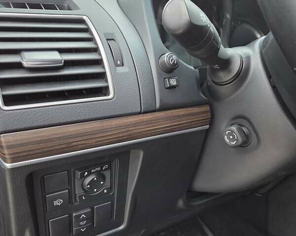 Черный Тойота Ленд Крузер Прадо, объемом двигателя 3.96 л и пробегом 130 тыс. км за 40000 $, фото 6 на Automoto.ua