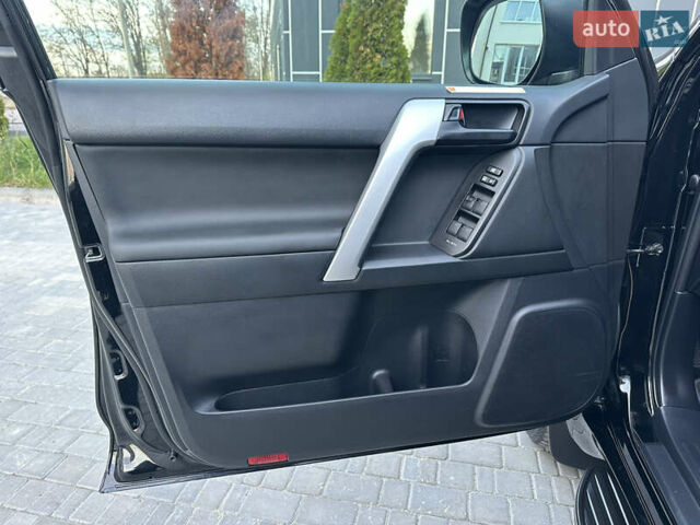 Черный Тойота Ленд Крузер Прадо, объемом двигателя 2.76 л и пробегом 93 тыс. км за 47500 $, фото 86 на Automoto.ua