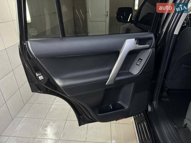 Чорний Тойота Ленд Крузер Прадо, об'ємом двигуна 2.8 л та пробігом 3 тис. км за 60999 $, фото 20 на Automoto.ua