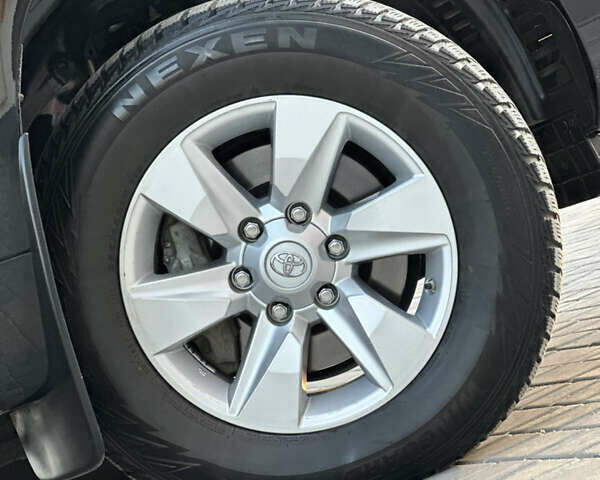 Черный Тойота Ленд Крузер Прадо, объемом двигателя 2.76 л и пробегом 93 тыс. км за 47500 $, фото 26 на Automoto.ua