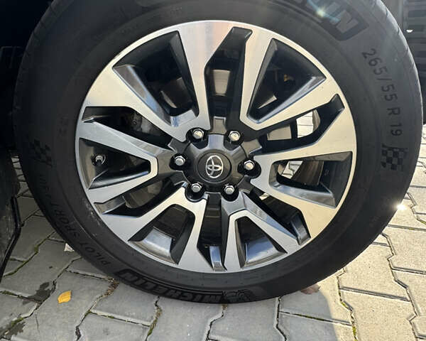 Чорний Тойота Ленд Крузер Прадо, об'ємом двигуна 2.76 л та пробігом 146 тис. км за 49300 $, фото 10 на Automoto.ua